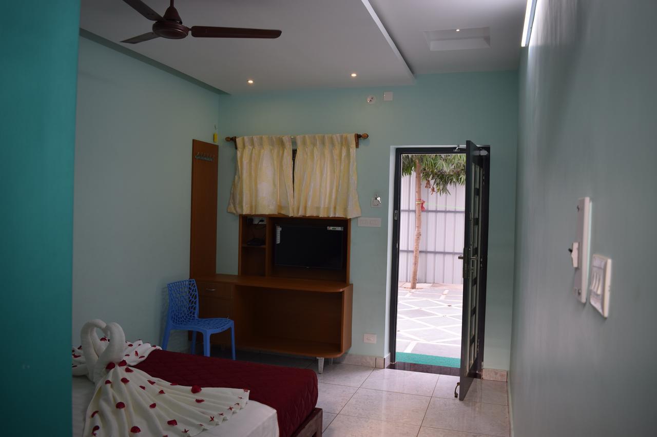 Wind Chimes Hotel Kuilapalayam Bagian luar foto